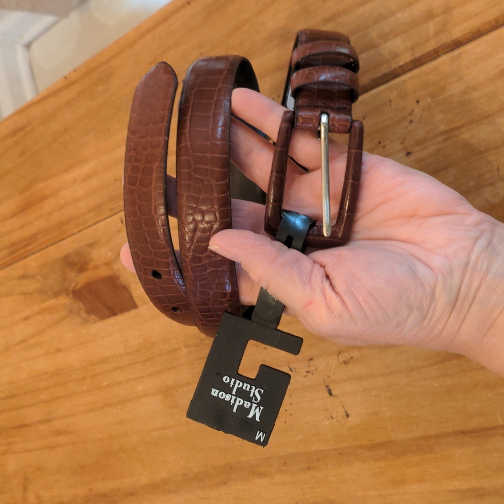 NWT Madison Studio Women's Brown Textured Belt, Size Medium